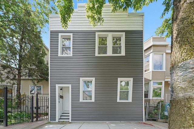 3575 W Dickens Ave, Chicago, IL 60647 - photo 2