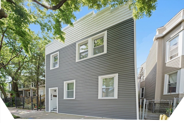 3575 W Dickens Ave, Chicago, IL 60647 - photo 4