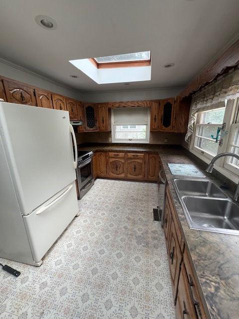 512 S 2nd St, Rochelle, IL 61068 - photo 2