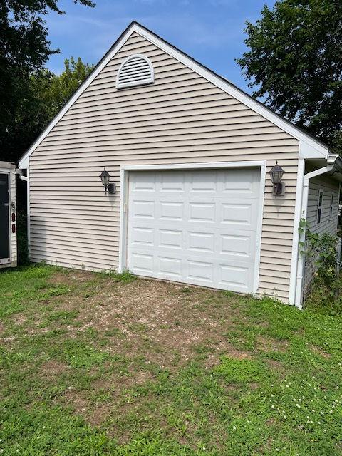 512 S 2nd St, Rochelle, IL 61068 - photo 17