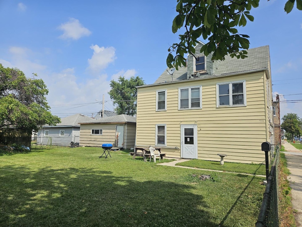 7600 W 61st St, Summit, IL 60501 - photo 1