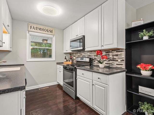 4409 Sussex Dr, Mchenry, IL 60050 - photo 14