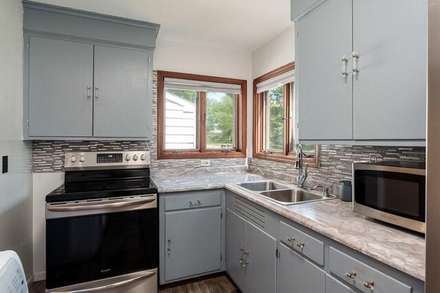 255 S 2nd St, Capron, IL 61012 - photo 23