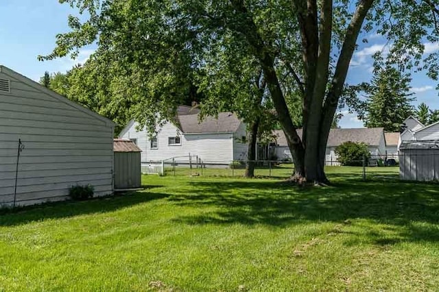 255 S 2nd St, Capron, IL 61012 - photo 5