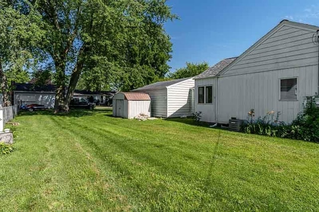 255 S 2nd St, Capron, IL 61012 - photo 9