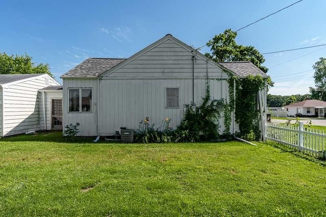 255 S 2nd St, Capron, IL 61012 - photo 10