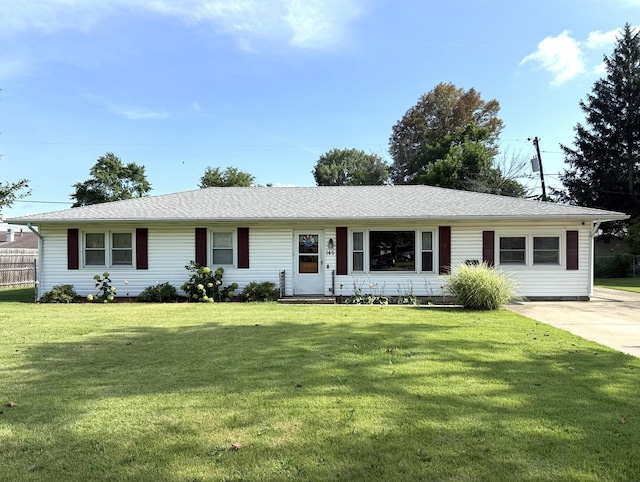 145 Southgate St, Lincoln, IL 62656 - photo 1
