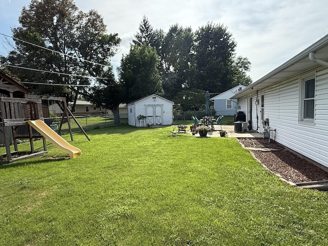 145 Southgate St, Lincoln, IL 62656 - photo 3