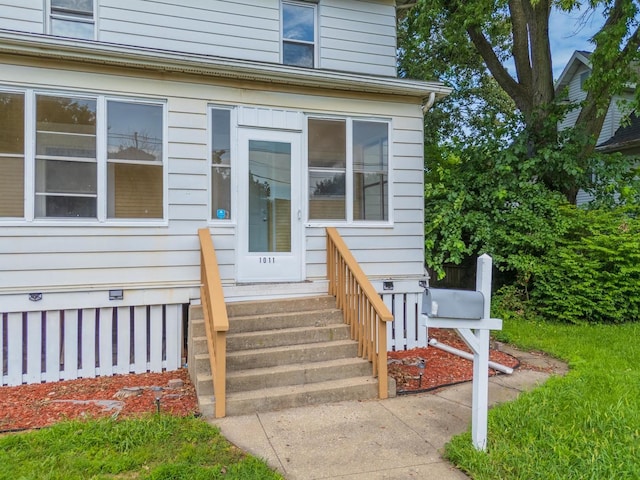 1011 S Center St, Bloomington, IL 61701 - photo 5