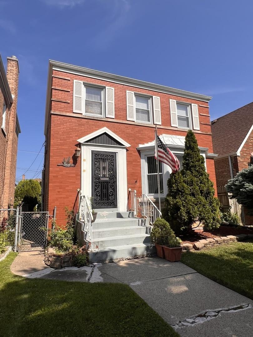 5537 S Komensky Ave, Chicago, IL 60629 - photo 1