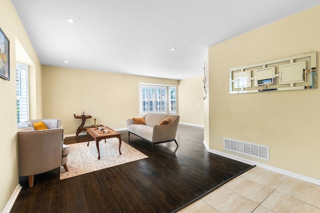 754 Huntington Dr, Carol Stream, IL 60188 - photo 3