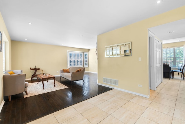 754 Huntington Dr, Carol Stream, IL 60188 - photo 4