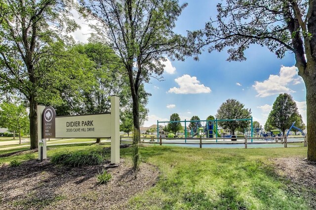 361 Hoffmann Dr, Buffalo Grove, IL 60089 - photo 32