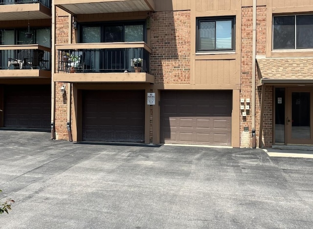 8090 Garfield Ave Unit 3-1, Burr Ridge, IL 60527 - photo 2