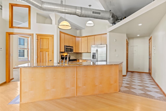 502 7th St Unit 201, Rockford, IL 61104 - photo 4