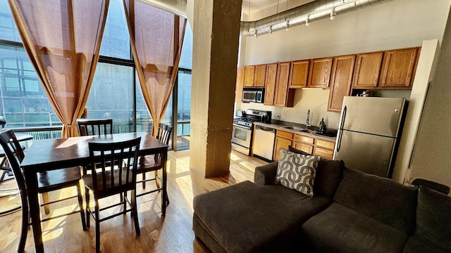 1645 W Ogden Ave Unit 440, Chicago, IL 60612 - photo 7