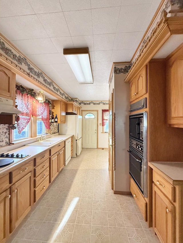 52 N Mernitz Ave, Freeport, IL 61032 - photo 3