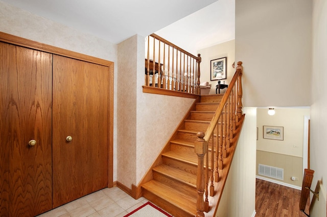 710 W Burning Tree Ln, Arlington Heights, IL 60004 - photo 3