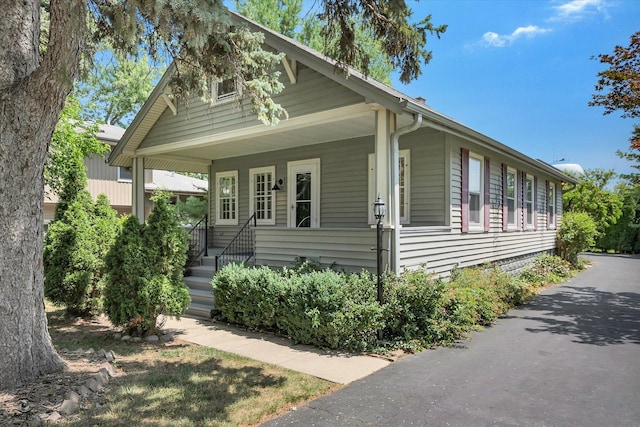 105 Oak Ave, Westmont, IL 60559 - photo 2
