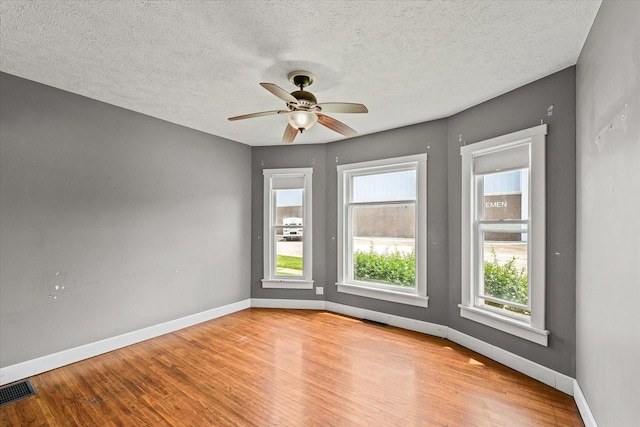 504 N Center St, Lexington, IL 61753 - photo 7