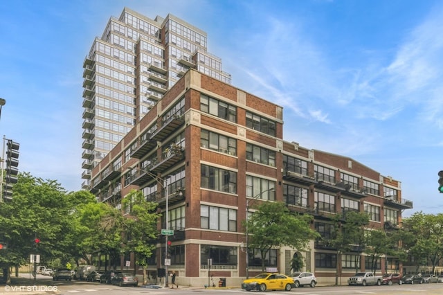 1601 S Indiana Ave Unit 108, Chicago, IL 60616 - photo 1