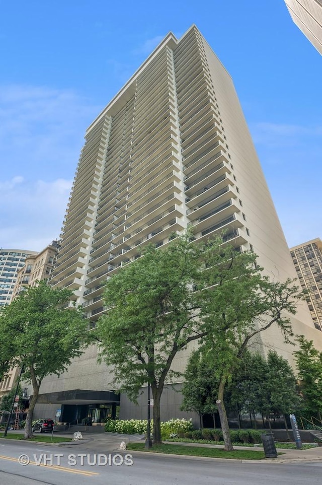 1212 N Lake Shore Dr Unit 28Cs, Chicago, IL 60610 - photo 1