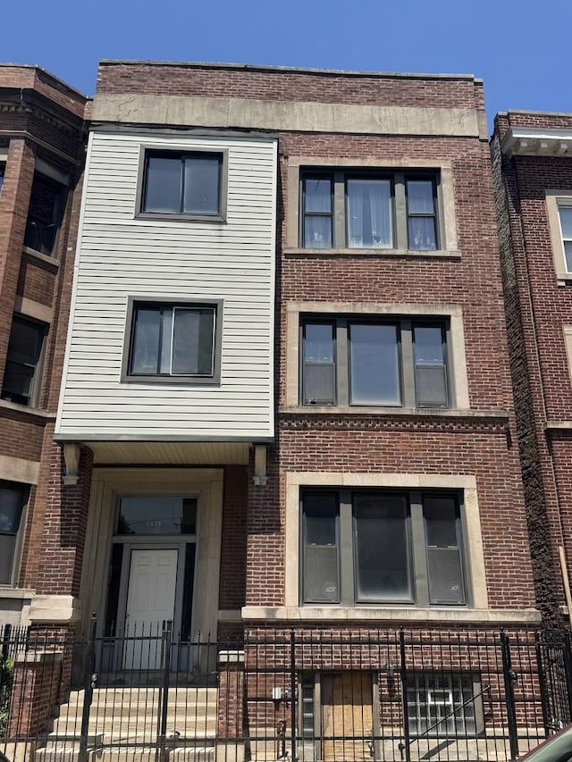 1526 E 65th Pl, Chicago, IL 60637 - photo 1