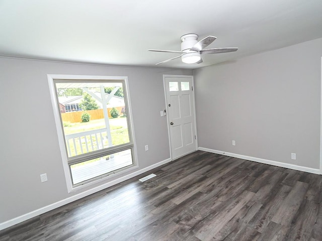 1030 N Walnut St, Monticello, IL 61856 - photo 5
