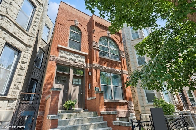 847 N Damen Ave Unit 2F, Chicago, IL 60622 - photo 1