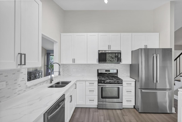 755 N Woodfield Trl, Roselle, IL 60172 - photo 12