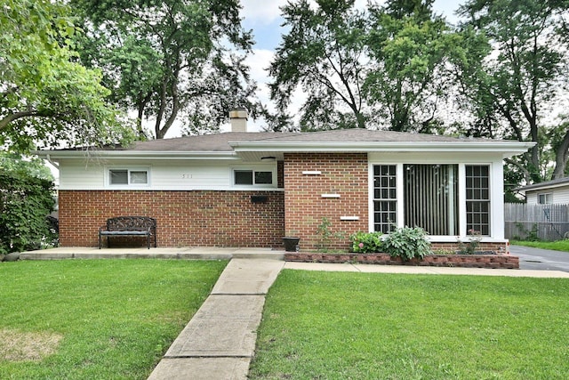 511 W Byron Ave, Addison, IL 60101 - photo 1