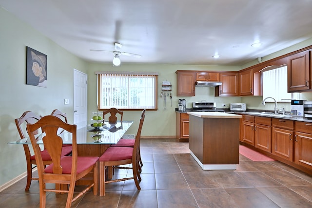 511 W Byron Ave, Addison, IL 60101 - photo 10