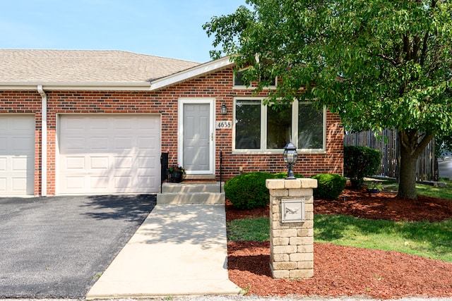 4638 W Orchard View Ct, Alsip, IL 60803 - photo 2