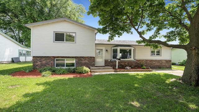 722 W 12th St, Belvidere, IL 61008 - photo 1