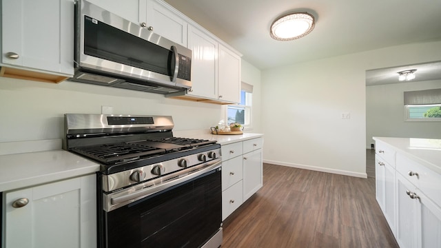 722 W 12th St, Belvidere, IL 61008 - photo 4