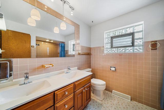 8013 Neva Ave, Burbank, IL 60459 - photo 27