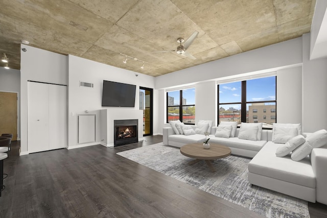 1122 W Catalpa Ave Unit 418, Chicago, IL 60640 - photo 2