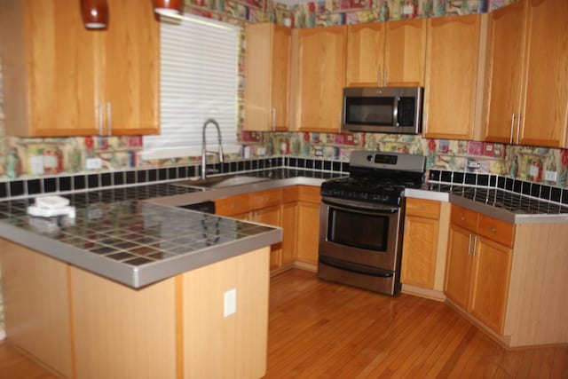 700 N Sparkle Ct, Oswego, IL 60543 - photo 8