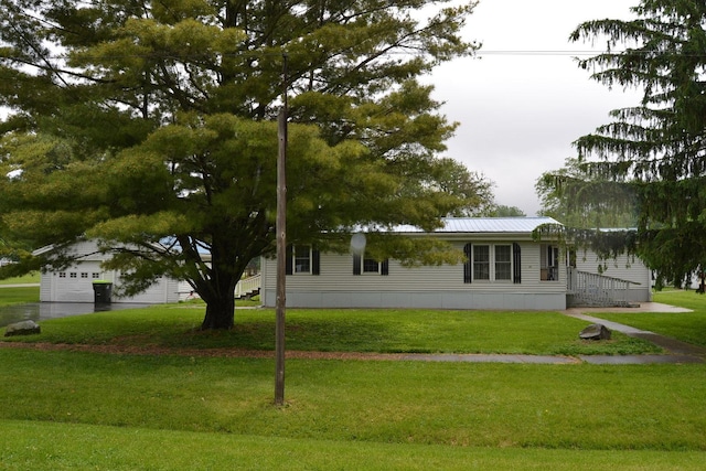 58 Oak St, Weldon, IL 61882 - photo 1