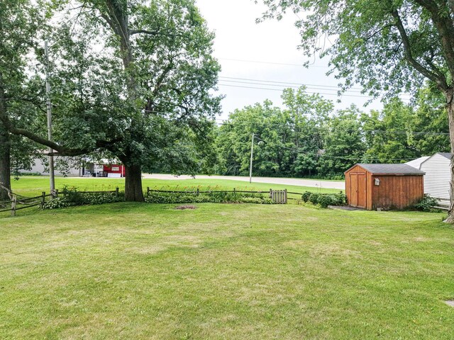 416 Holly Ct, Genoa, IL 60135 - photo 31
