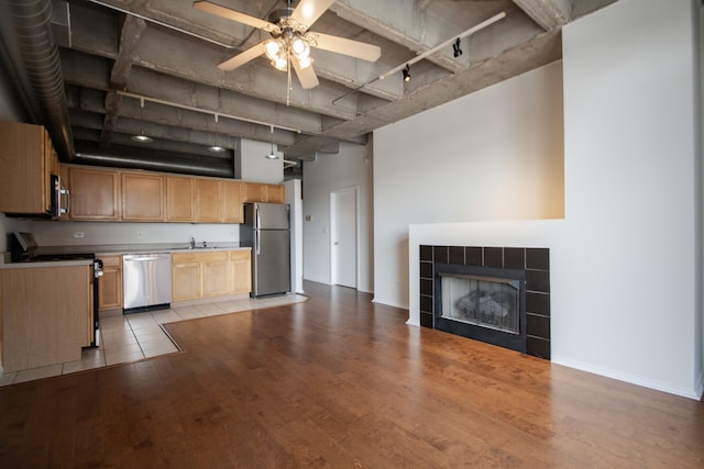 5200 S Ellis Ave Unit 508, Chicago, IL 60615 - photo 3