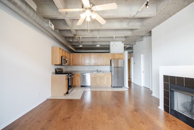 5200 S Ellis Ave Unit 508, Chicago, IL 60615 - photo 4