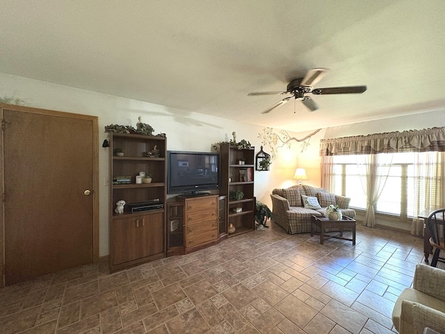 753 Fort St, Ottawa, IL 61350 - photo 3