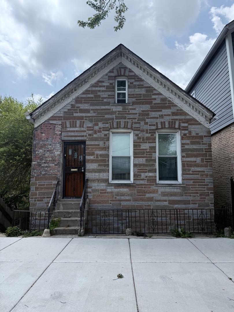 1103 W 16th St, Chicago, IL 60608 - photo 1
