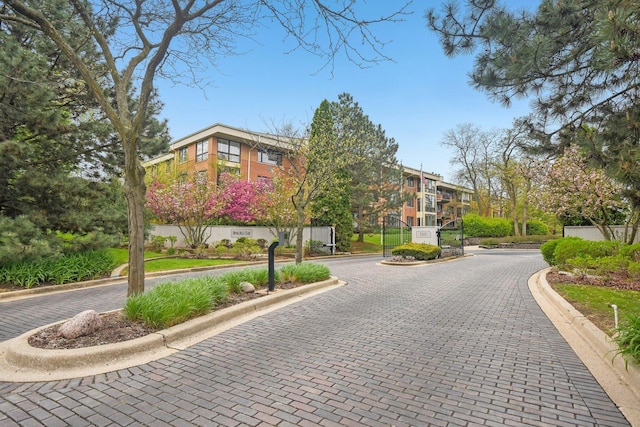 3525 S Cass Ct Unit 302, Oak Brook, IL 60523 - photo 2