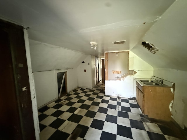 8324 S Kingston Ave, Chicago, IL 60617 - photo 9