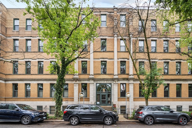 2035 W Charleston St Unit 405, Chicago, IL 60647 - photo 2