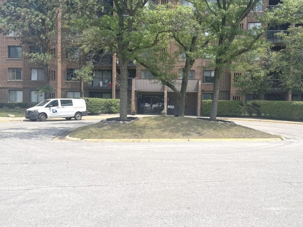 400 Park Ave Unit 100, Calumet City, IL 60409 - photo 1
