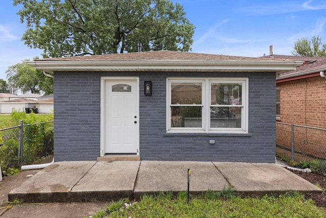 7353 S Hoyne Ave, Chicago, IL 60636 - photo 1