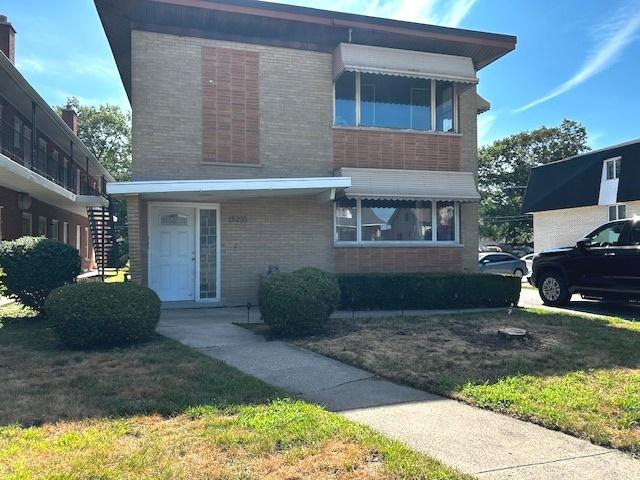18233 Burnham Ave, Lansing, IL 60438 - photo 1